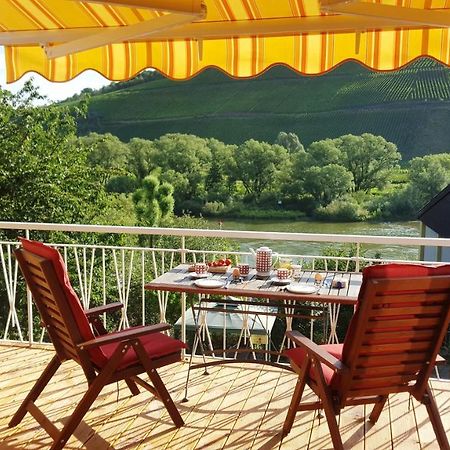 Casa Barzen - Stilvoll Urlauben An Der Mosel Apartment Райл Екстериор снимка